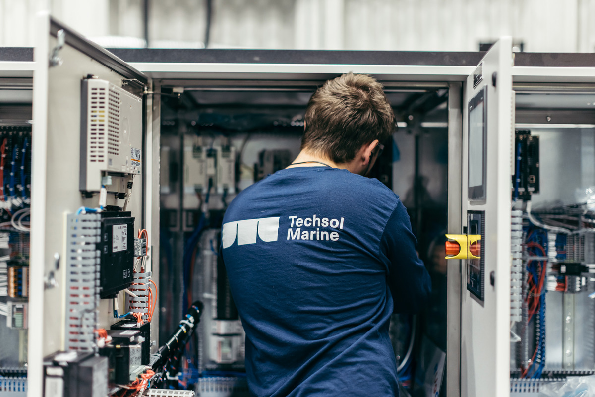 Techsol Marine working with generator