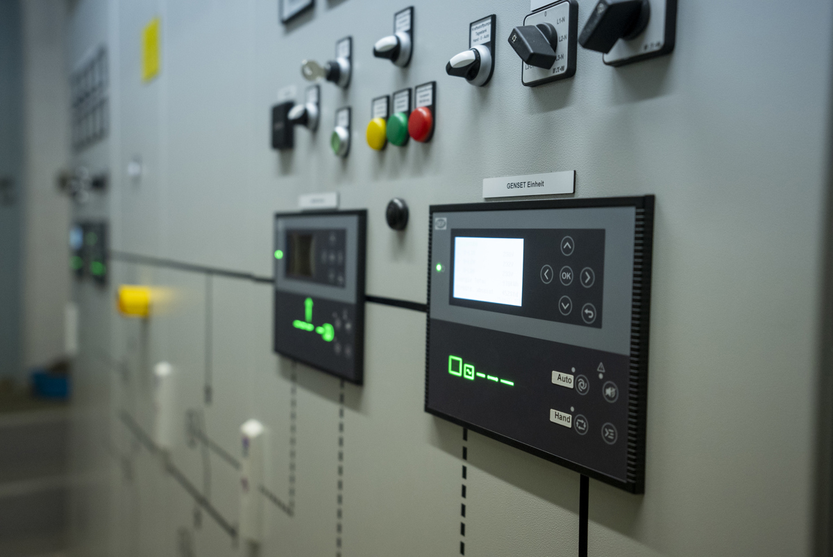 DEIF controllers boost critical power reliability at German hospital