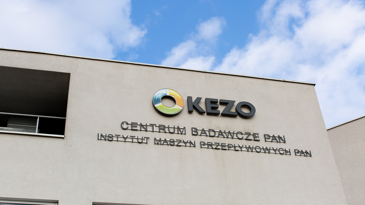 02 Kezo Logo Kezo Case